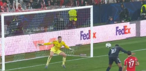 بنفيكا ضد الريال.. كيليان مبابي يسجل الهدف الأول لـ ريال مدريد في مرمى بنفيكا بدوري أبطال أوروبا - الخليج الان