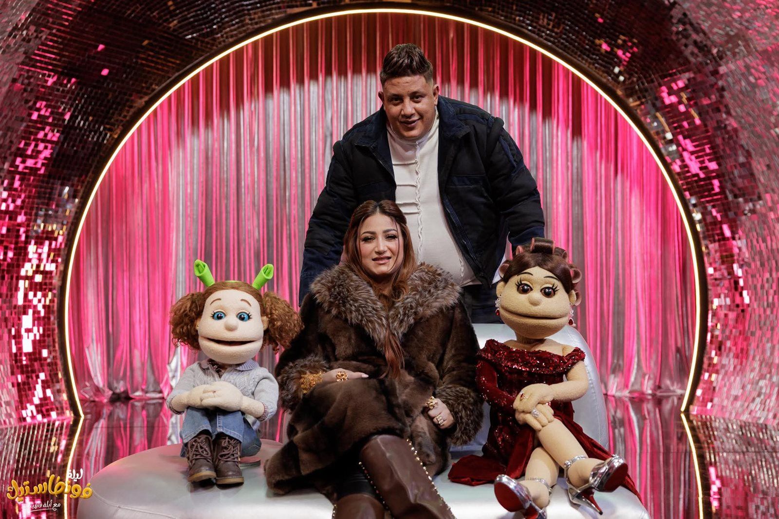 حمو بيكا مع أبلة فاهيتا: مراتي بتتصالح بالدهب وبناتي شبهي ونفسي أمثل - الخليج الان