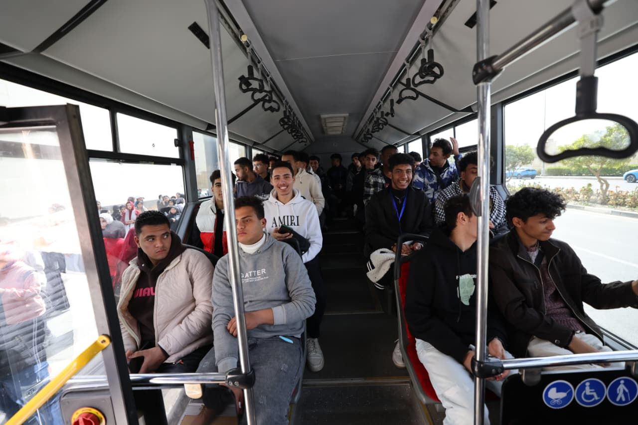 وزارة النقل تسير رحلات بتخفيضات لنقل 3000 شاب وفتاة إلى العاصمة الإدارية  الجديدة - الخليج الان