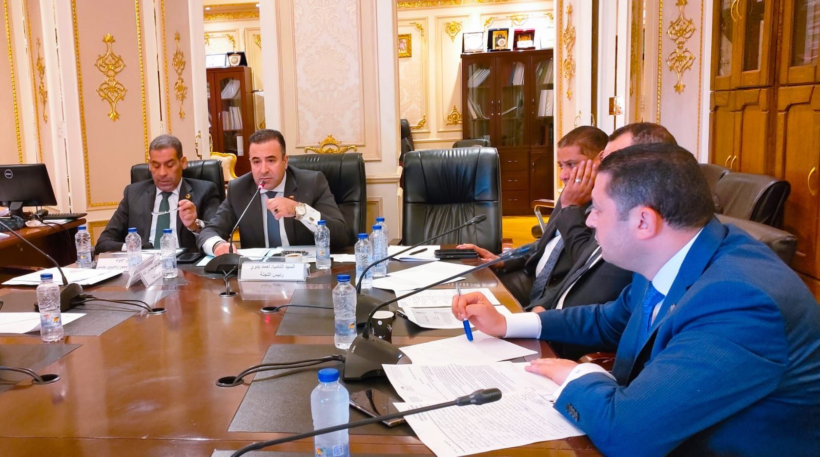 أروقة البرلمان تحمي أطفال مصر.. تفاصيل فتح ملف تنظيم استخدام الأطفال للتكنولوجيا الاثنين المقبل - الخليج الان