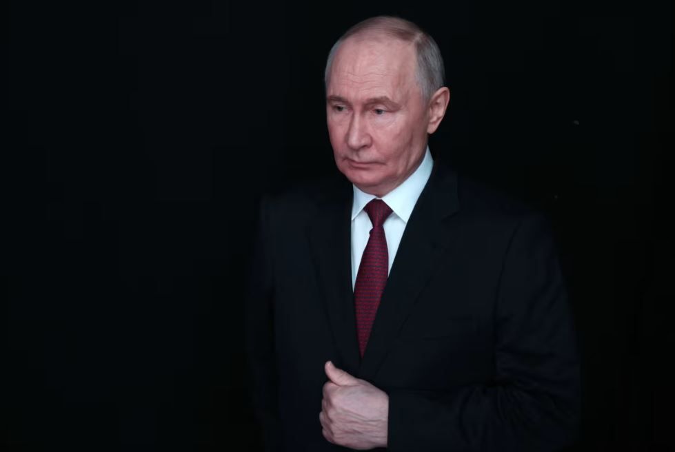 «إبستين يطرق باب سيد الكرملين».. هل وقع بوتين في فخ جزيرة الشيطان؟ - الخليج الان