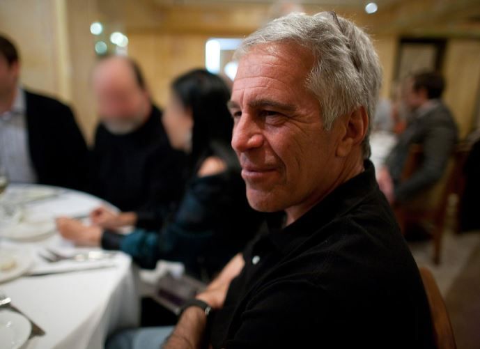 «إبستين يطرق باب سيد الكرملين».. هل وقع بوتين في فخ جزيرة الشيطان؟ - الخليج الان