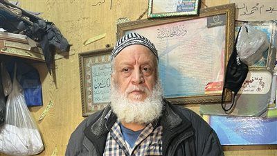 خمسون عامًا من الكفاح .. حكاية السايس خلف ماكينة الخياطة بكفرالشيخ - الخليج الان