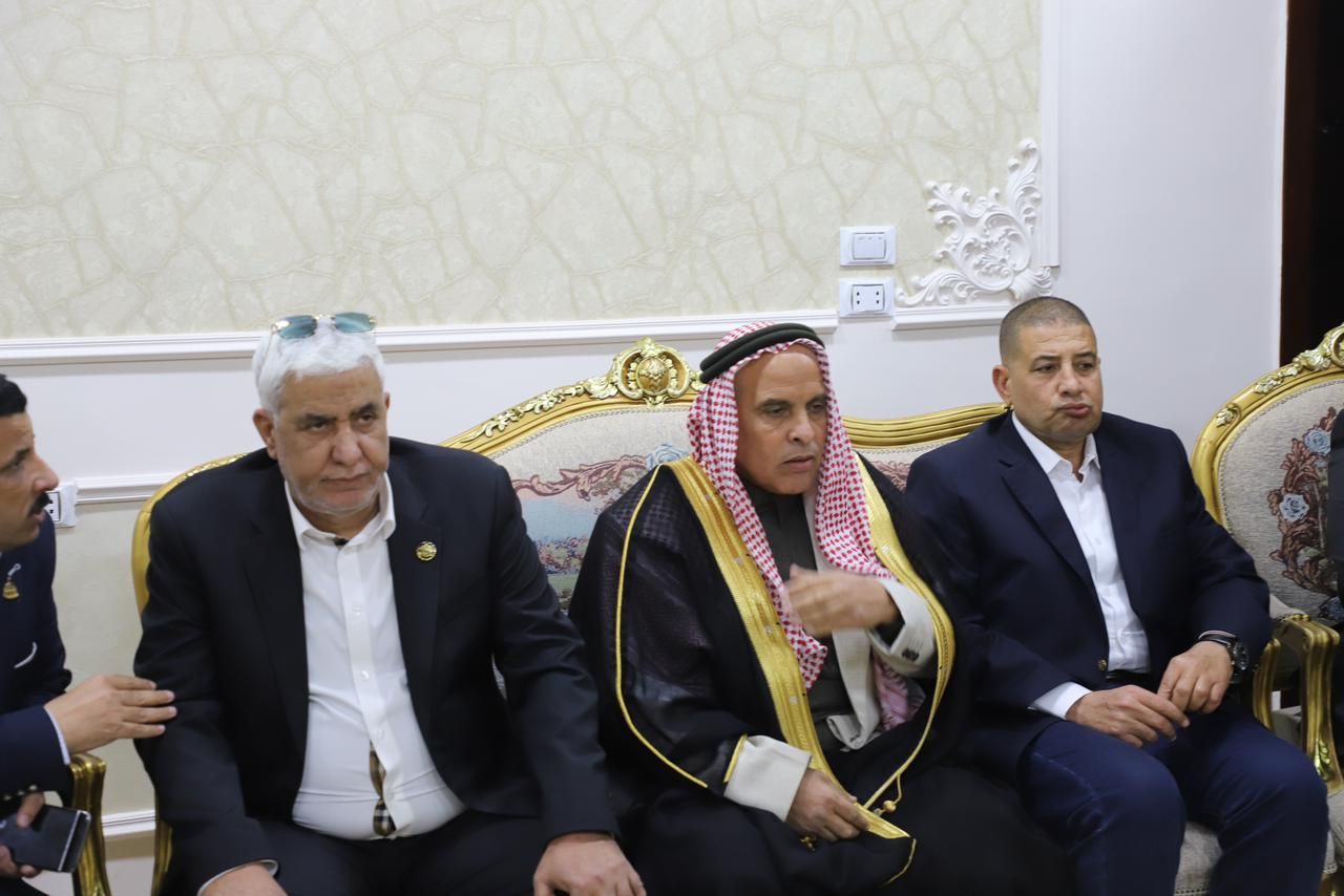 وزير الزراعة يلتقي محافظ شمال سيناء ويوجه بدعم المزارعين وتخفيض أسعار الميكنة - الخليج الان