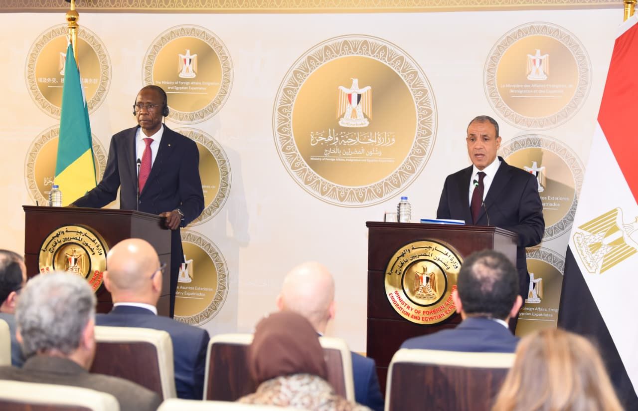 وزير الخارجية: مصر تقع في منطقة الفقر المائي.. ونرفض أي حل عسكري بشأن الملف النووي الإيراني - الخليج الان