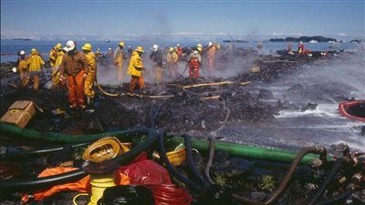 خبراء يحذرون: أسطول الظل الإيراني "قنبلة موقوتة" تهدد بوقوع كارثة بيئية عالمية - الخليج الان