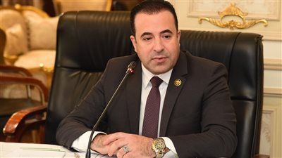 أحمد بدوي: قانون جديد لتنظيم استخدام الأطفال لمواقع التواصل الاجتماعي - الخليج الان