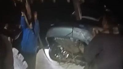 يافرحة ماتمت .. مصرع السائق وإصابة العروسة بعد سقوط سيارة زفة عروسين بالمنيا في الترعة - الخليج الان