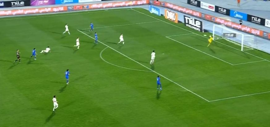 الزمالك.. المهدي سليمان حارس الزمالك يتألق ويمنع سموحة من تسجيل هدفين محققين - الخليج الان