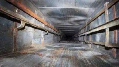 انحشر بين الجدار والكابينة بالطابق التاسع.. تحقيقات النيابة في مصرع طفل داخل مصعد بالهرم - الخليج الان