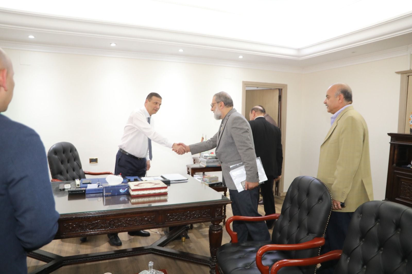 وزير الزراعة: تجديد الثقة دافع لتعزيز دعم الفلاح وتحقيق الأمن الغذائي - الخليج الان