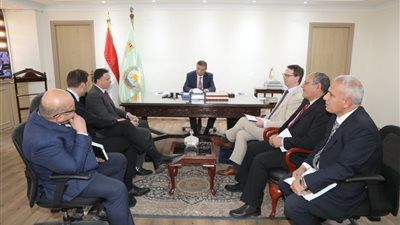 وزير الزراعة يبحث مع «باير» العالمية آفاق التعاون في البحوث التطبيقية وحماية المحاصيل - الخليج الان