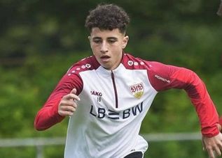 خالد الغندور يكشف تفاصيل إعارة بلال عطية لريال راسينج وشروط الموسم المقبل - الخليج الان