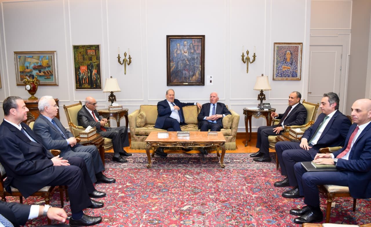 «القاهرة تحذر».. وزير الخارجية: إسرائيل تهدد فرص السلام وحل الدولتين - الخليج الان