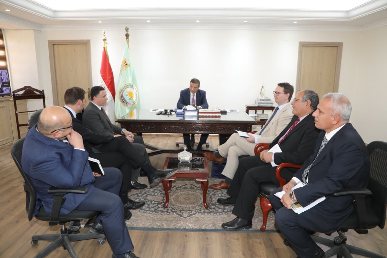 وزير الزراعة يبحث مع «باير» العالمية آفاق التعاون في البحوث التطبيقية وحماية المحاصيل - الخليج الان