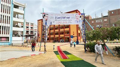 بتكلفة تجاوزت 41.9 مليون جنيه.. محافظ سوهاج والنائب طارق رضوان يفتتحون مدرستي دار السلام الابتدائية والإعدادية - الخليج الان