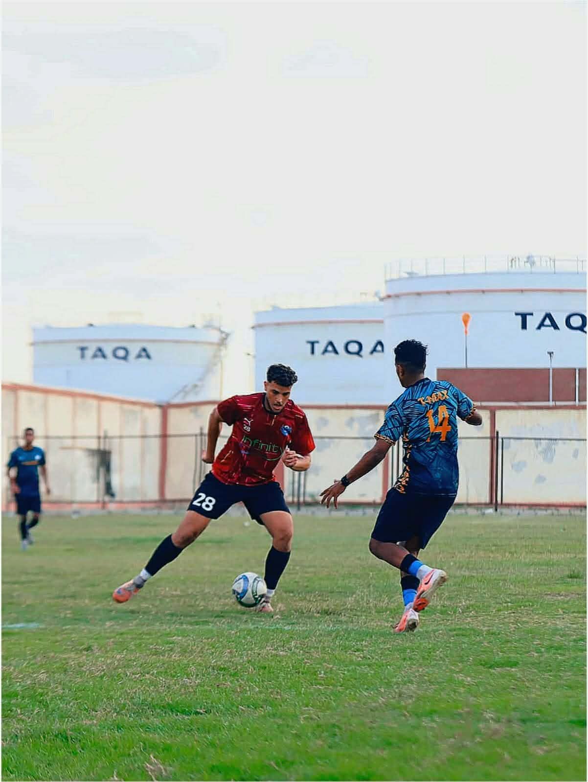 بنزيما مهاجم سكة حديد الإسكندرية.. لاعب كرة قدم أجبرته الظروف للعمل في محطة وقود - الخليج الان