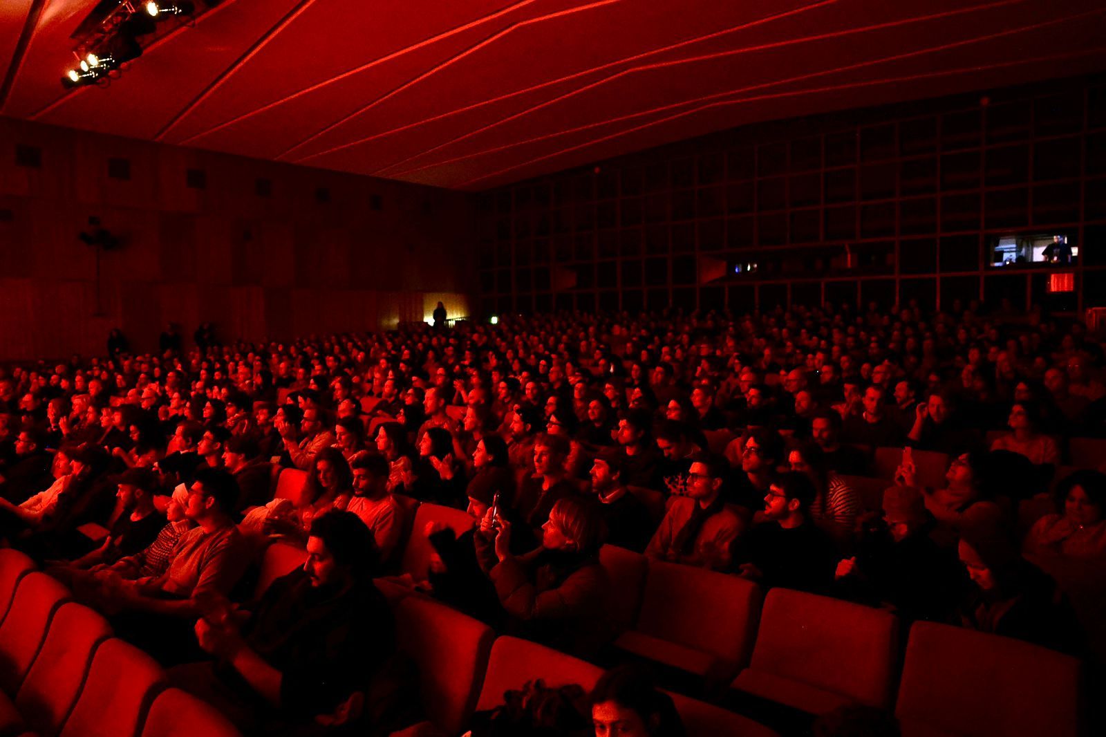 فيلم خروج آمن لـ محمد حماد يضيء شاشات برلين السينمائي في عرض عالمي استثنائي - الخليج الان