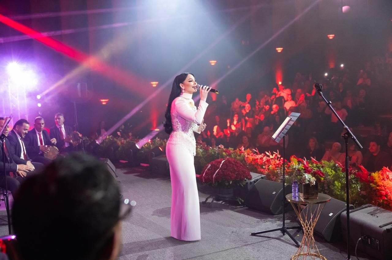 ديانا كرزون تتربع على عرش الرومانسية في ليلة الحب بعمان - الخليج الان