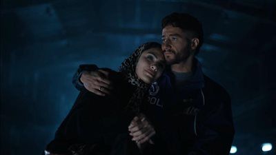 مسلسل سوا سوا الحلقة 1.. أحمد مالك وهدى المفتي قصة حب على حافة الانهيار - الخليج الان