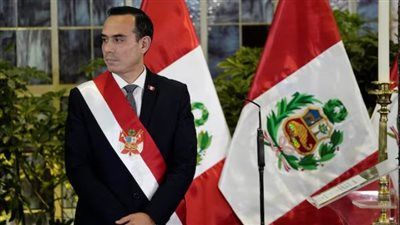 برلمان بيرو يعزل الرئيس خوسيه جيري على خلفية قضايا فساد - الخليج الان