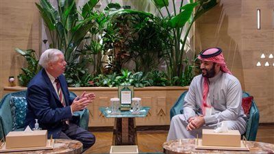 جراهام يبحث التوترات الإقليمية بالرياض بعد ساعات من لقاء بن زايد بأبوظبي - الخليج الان