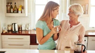 لو معزومة عند حماتك في رمضان..خبيرة الإتيكيت تكشف قواعد ذهبية تؤكد رقيك وحسن تربيتك - الخليج الان