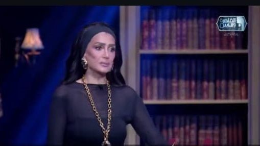 منى زكي ممثلة ثقيلة وحادث مأساوي سبب علاجي النفسي.. تصريحات غادة عبد الرازق في حبر سري - الخليج الان