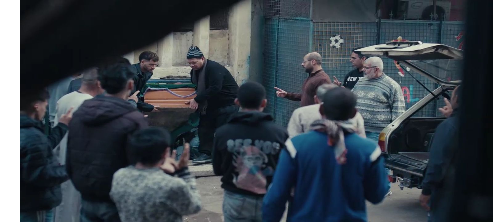 مسلسل سوا سوا الحلقة 6.. وفاة جد أحمد مالك ودخوله في حالة انهيار - الخليج الان