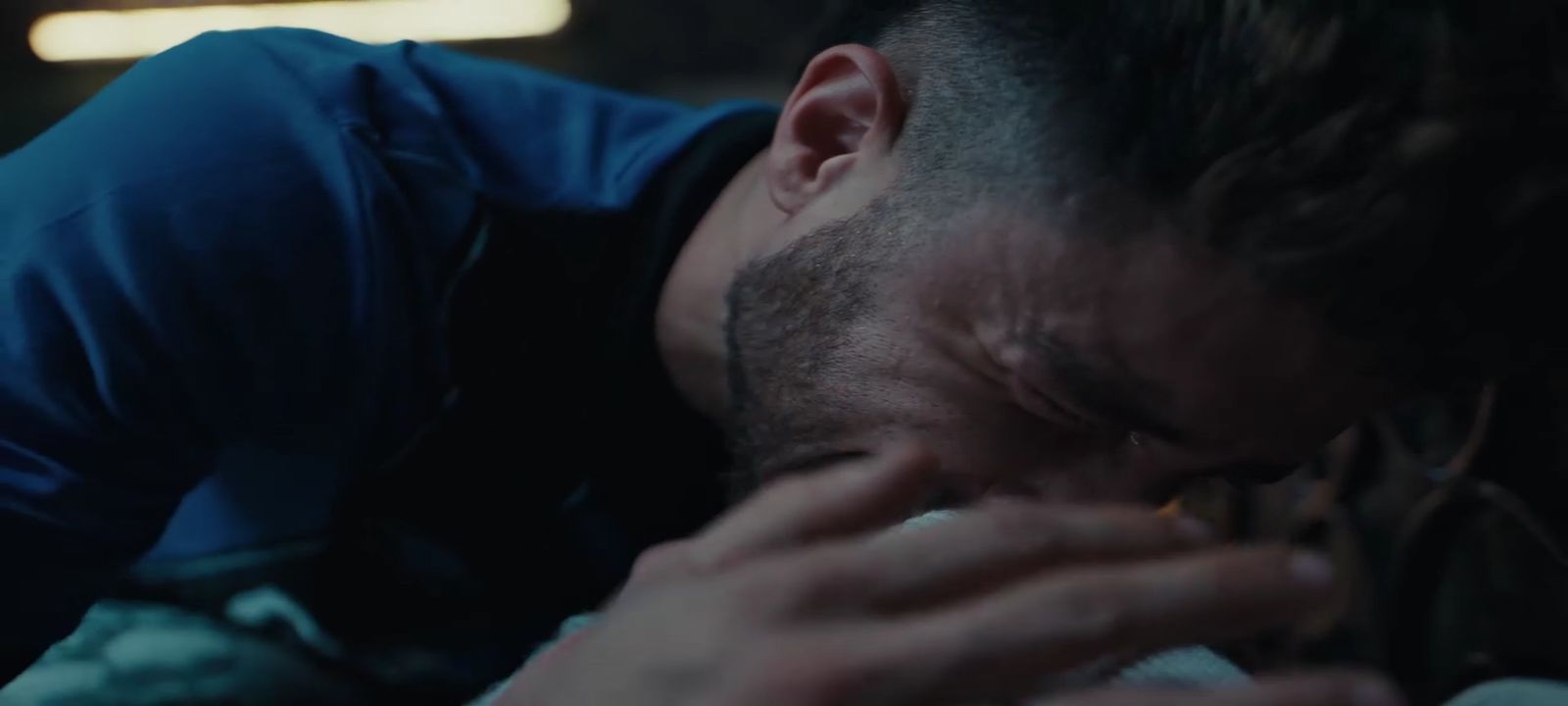 مسلسل سوا سوا الحلقة 6.. وفاة جد أحمد مالك ودخوله في حالة انهيار - الخليج الان