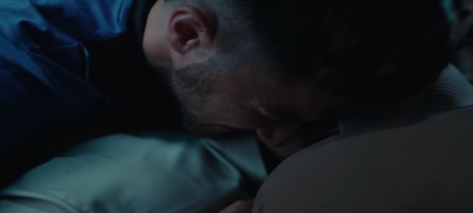 مسلسل سوا سوا الحلقة 6.. وفاة جد أحمد مالك ودخوله في حالة انهيار - الخليج الان