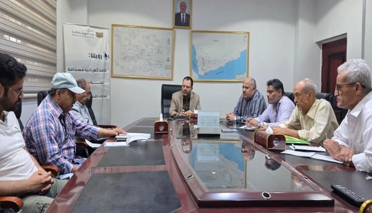 أنباء عن وصول روبوتات مصممة لتنظيف الألواح الشمسية قادمة من دبي الى المحطة الشمسية بعدن