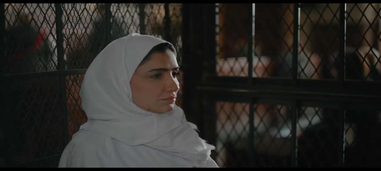 مسلسل الست موناليزا الحلقة 8.. حبس موناليزا سنة ووفاة والدها - الخليج الان