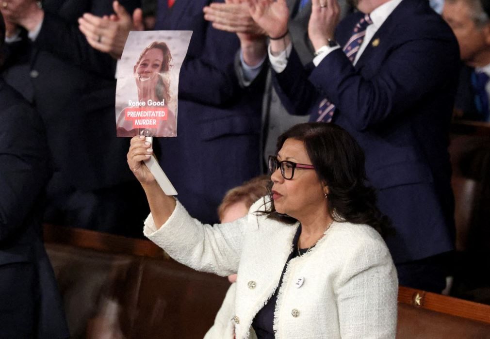 "حالة الاتحاد".. اتهامات ديمقراطية لترامب بـ "قتل أمريكيين" ومطالبات بكشف ملفات إبستين - الخليج الان