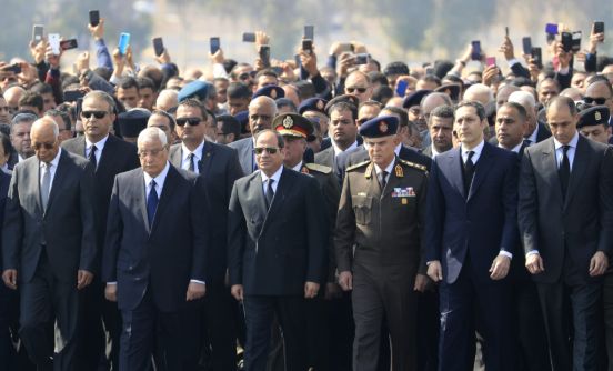 في الذكري السادسة من رحيل مبارك.. علاء مبارك : رحل عن عالمنا جسدًا لكنه حي في الذاكرة - الخليج الان