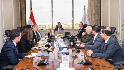 وزير التموين والتجارة الداخلية يلتقي مؤسسة حياة كريمة لتعزيز التعاون المجتمعي وتحقيق أثر ملموس للمواطن - الخليج الان