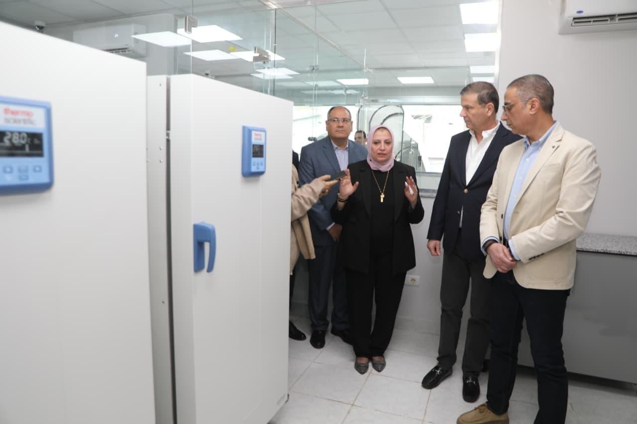 وزير الزراعة ومحافظ الجيزة يفتتحان المعمل المركزي لفحص ومراقبة وتصدير البطاطس - الخليج الان