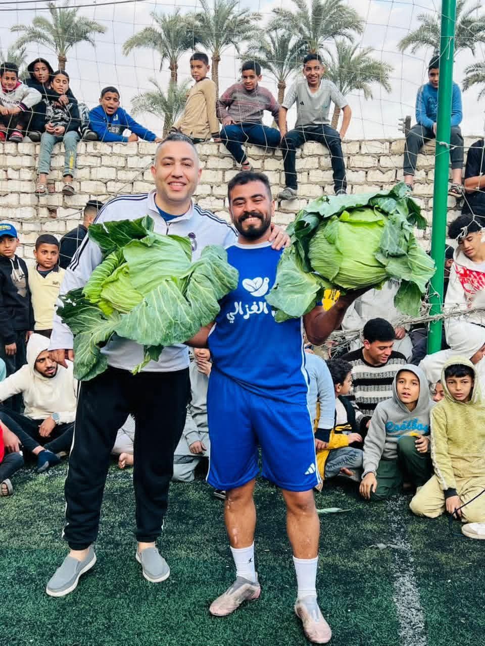 كرنبتين جائزة أفضل لاعب في دورة أبورجوان قبلي الرمضانية بالجيزة - الخليج الان