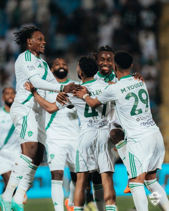 الرياض ضد الأهلي.. الأهلي يعود لصدارة دوري روشن السعودي بفوز صعب على الرياض بهدف نظيف - الخليج الان