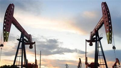 عزت بطران لـ تليجراف الخليج: أسواق النفط الأكثر حساسية للتطورات العسكرية.. والمستثمر يتحرك استباقيًا لتسعير المخاطر - الخليج الان