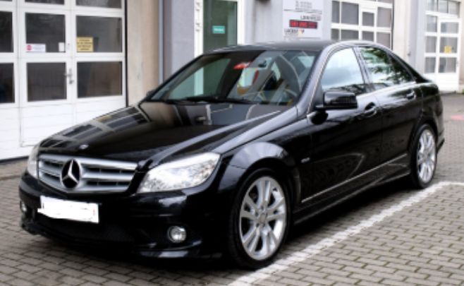 سوق السيارات المستعملة في مصر| مرسيدس بـ800 ألف جنيه (المواصفات والموديل) - الخليج الان