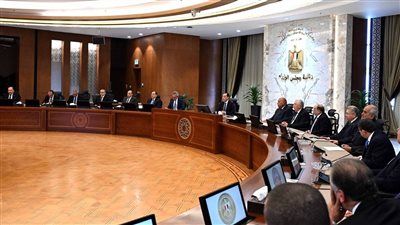 رئيس الوزراء يجتمع برؤساء اللجان النوعية بمجلس النواب: تأكيد على التكامل بين السلطتين في فترة دقيقة - الخليج الان