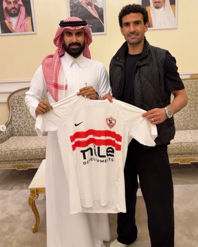 محمد عواد يزور نادي الوحدة السعودي أثناء أداء العمرة ويوجه رسالة مؤثرة - الخليج الان