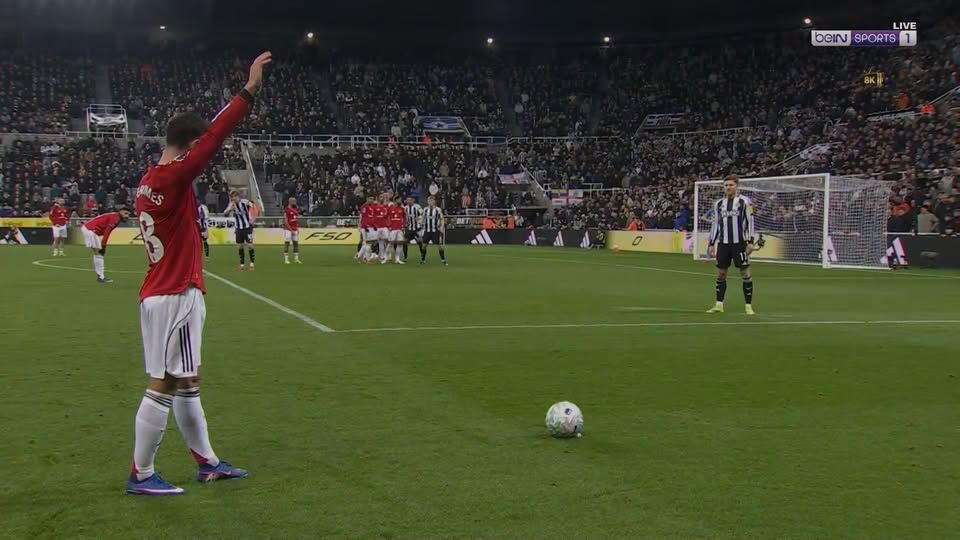 نيوكاسل يونايتد ضد مان يونايتد.. ملخص اهداف ونتيجة مباراة مانشستر يونايتد ونيوكاسل يونايتد في الدوري الإنجليزي الممتاز بعد مرور 70 دقيقة - الخليج الان