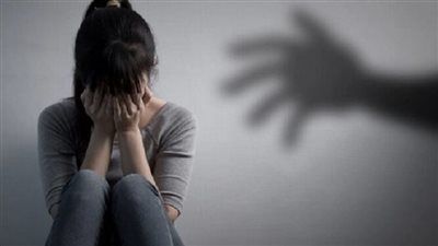 تفريغ الموبايل يكشف التفاصيل.. طبيب يواجه التحقيق في واقعة التحرش بفتاة - الخليج الان