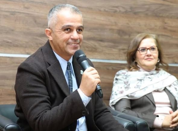 النائب أحمد فتحي يشارك في حلقة نقاشية لدعم رائدات الأعمال ضمن برنامج "هي تقود" - الخليج الان