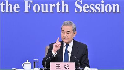 «حرب لا فائدة منها».. وزير خارجية الصين: ‎بكين تدعو إلي وقف فوري لإطلاق النار في الشرق الأوسط - الخليج الان