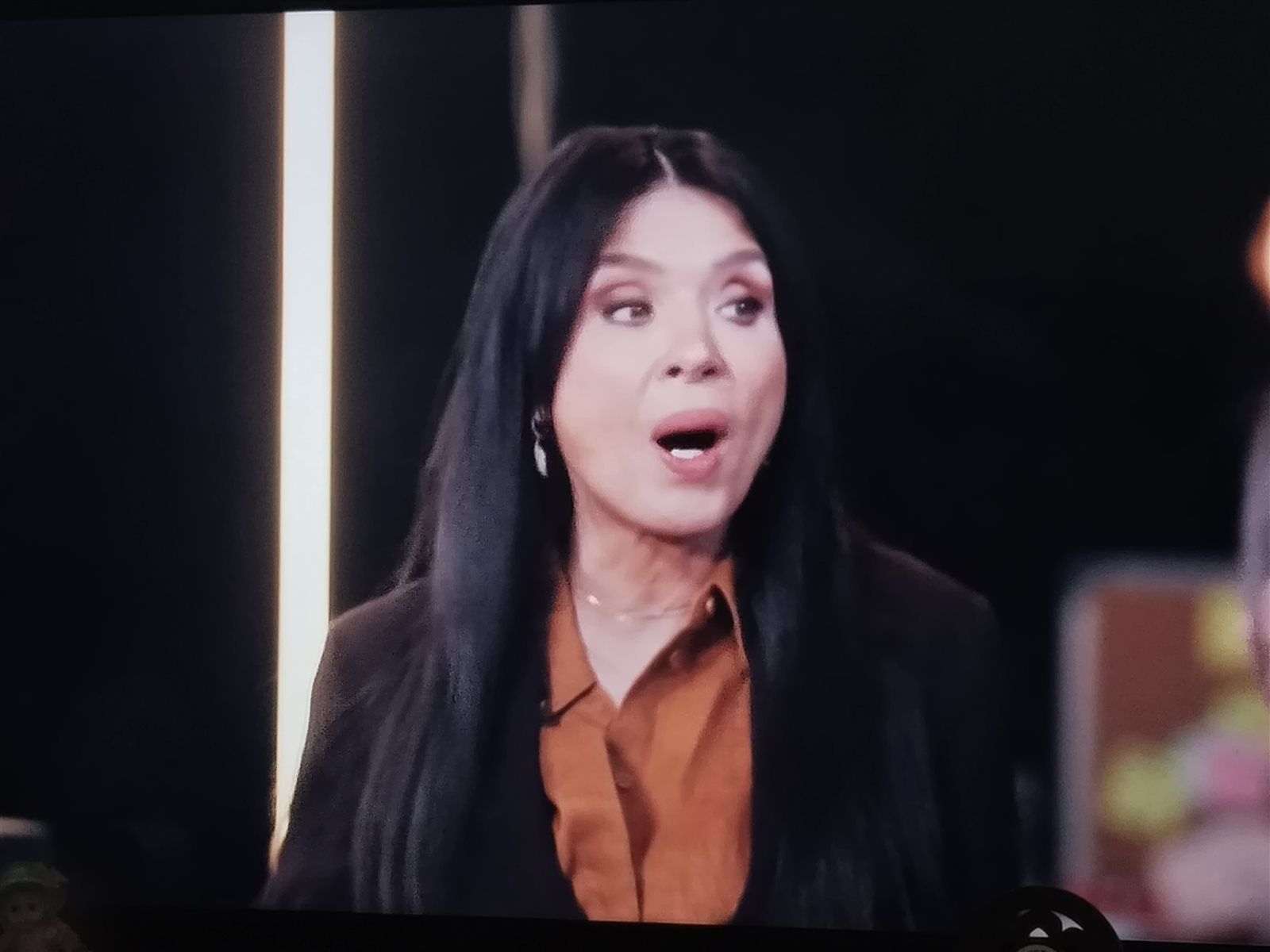 اللي يقربلي هديله بالقفا.. دينا ضحية الكاميرا الخفية مع تميم يونس - الخليج الان