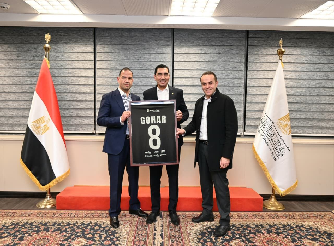 وزارة الشباب والرياضة وشركة استادات تبحثان تطوير الاستثمار الرياضي - الخليج الان