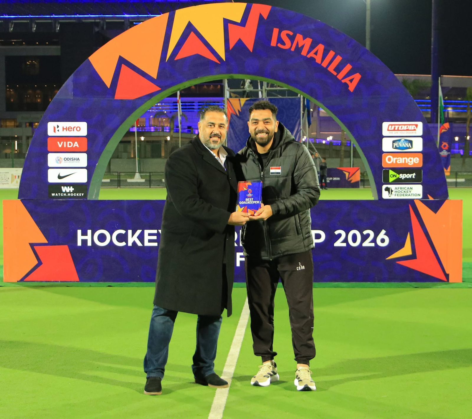 أعضاء مجلس إدارة اتحاد الهوكي يكرمون نجوم التصفيات العالمية - الخليج الان